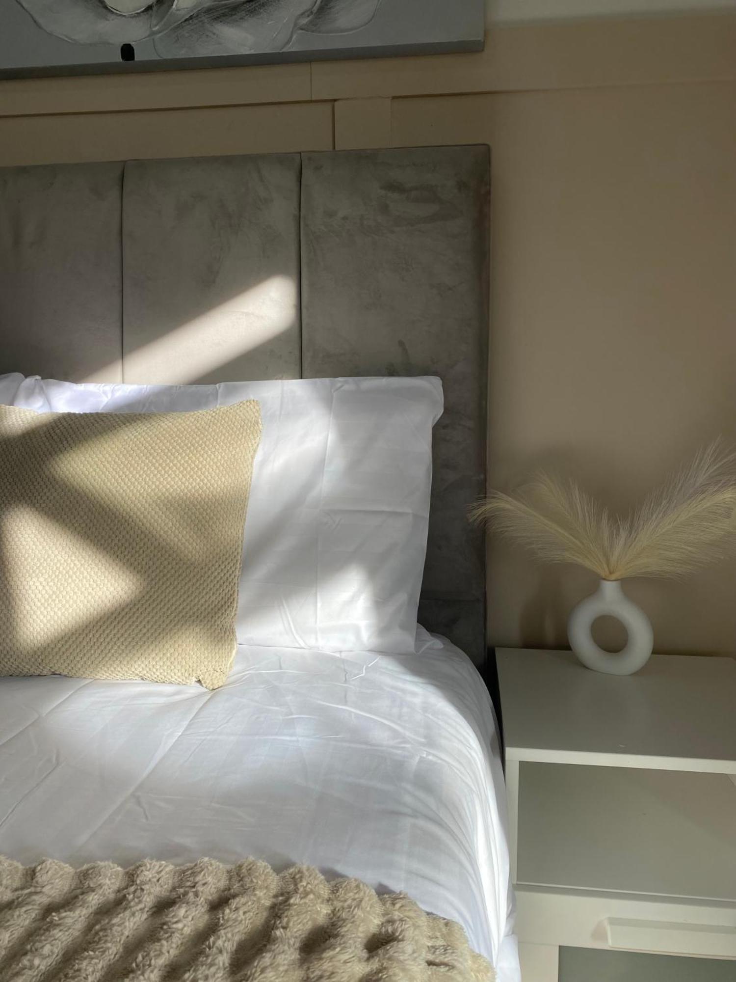 Modern Townhouse-Free Parking-Games Room-Fast W-Ifi مانشستر المظهر الخارجي الصورة